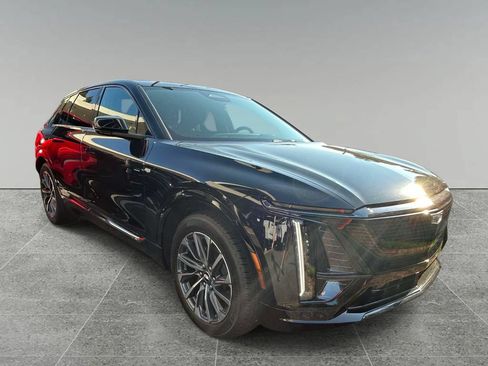 New 2026 Cadillac Lyriq Sport RWD image 7