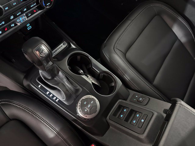 Used 2025 Ford Bronco Outer Banks AWD/4WD image 19