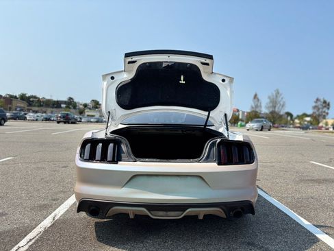Used 2017 Ford Mustang Premium RWD image 7