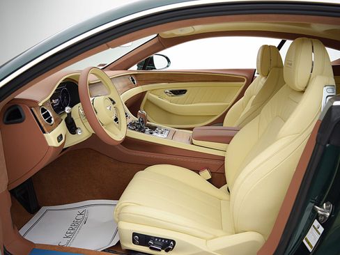 Used 2024 Bentley Continental GT V8 image 33