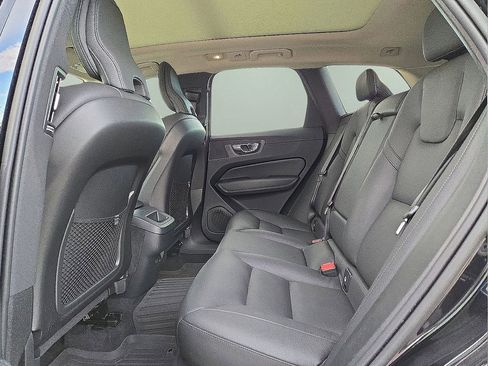 Certified 2023 Volvo XC60 B5 Plus w/ Climate Package image 16