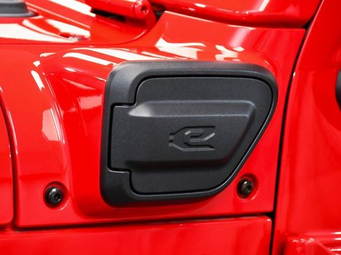 Used 2023 Jeep Wrangler Unlimited w/ 8.4" Radio Group image 71