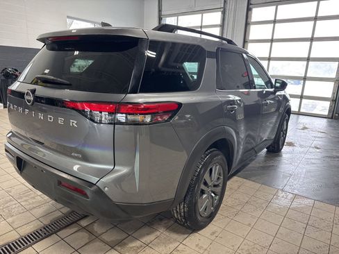 Certified 2025 Nissan Pathfinder SV image 17