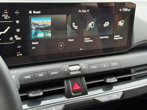 New 2025 Kia K4 EX image 12