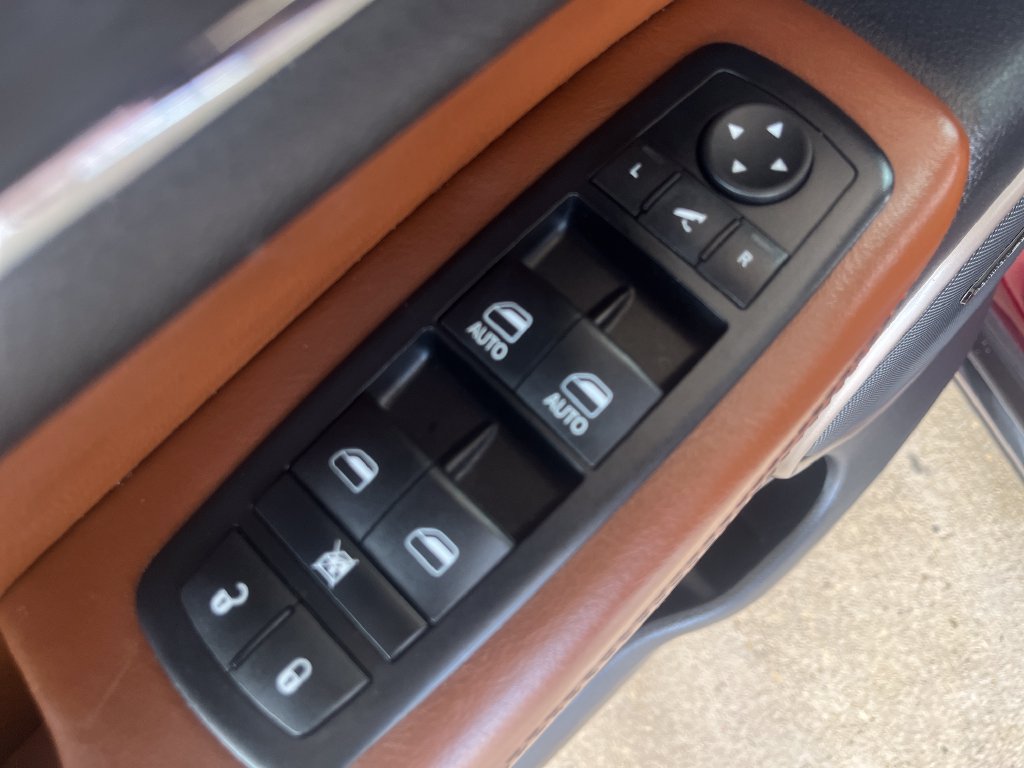 Used 2016 Jeep Grand Cherokee Summit w/ Skid Plate Group AWD/4WD image 12