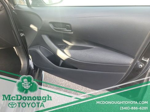 Used 2022 Toyota Corolla LE image 14