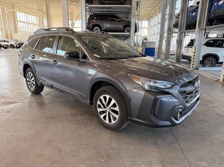 Used 2025 Subaru Outback Premium video 1