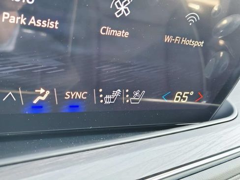 New 2026 Chevrolet Suburban Premier w/ Sun And Tow Package AWD/4WD image 24