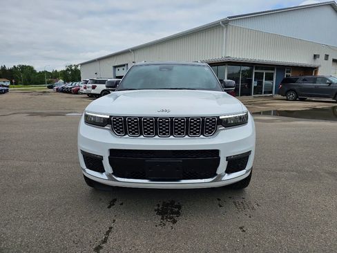 Used 2023 Jeep Grand Cherokee L Summit w/ Advanced Protech Group IV image 3