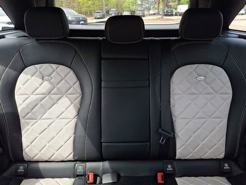 Used 2018 Mercedes-Benz GLC 300 4MATIC image 19