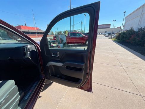 Used 2016 Chevrolet Silverado 2500 LT w/ LT Convenience Package image 37