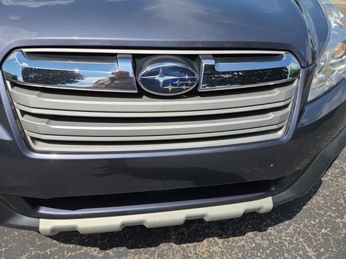 Used 2014 Subaru Outback 2.5i Limited w/ Moonroof Package AWD/4WD image 7