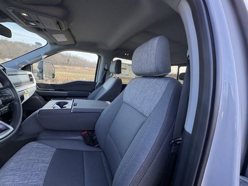 New 2026 Ford F350 XLT w/ XLT Premium Package AWD/4WD image 34
