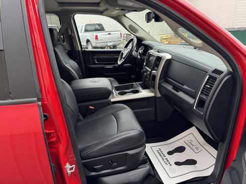 Used 2016 RAM 3500 Laramie w/ Snow Chief Group image 33