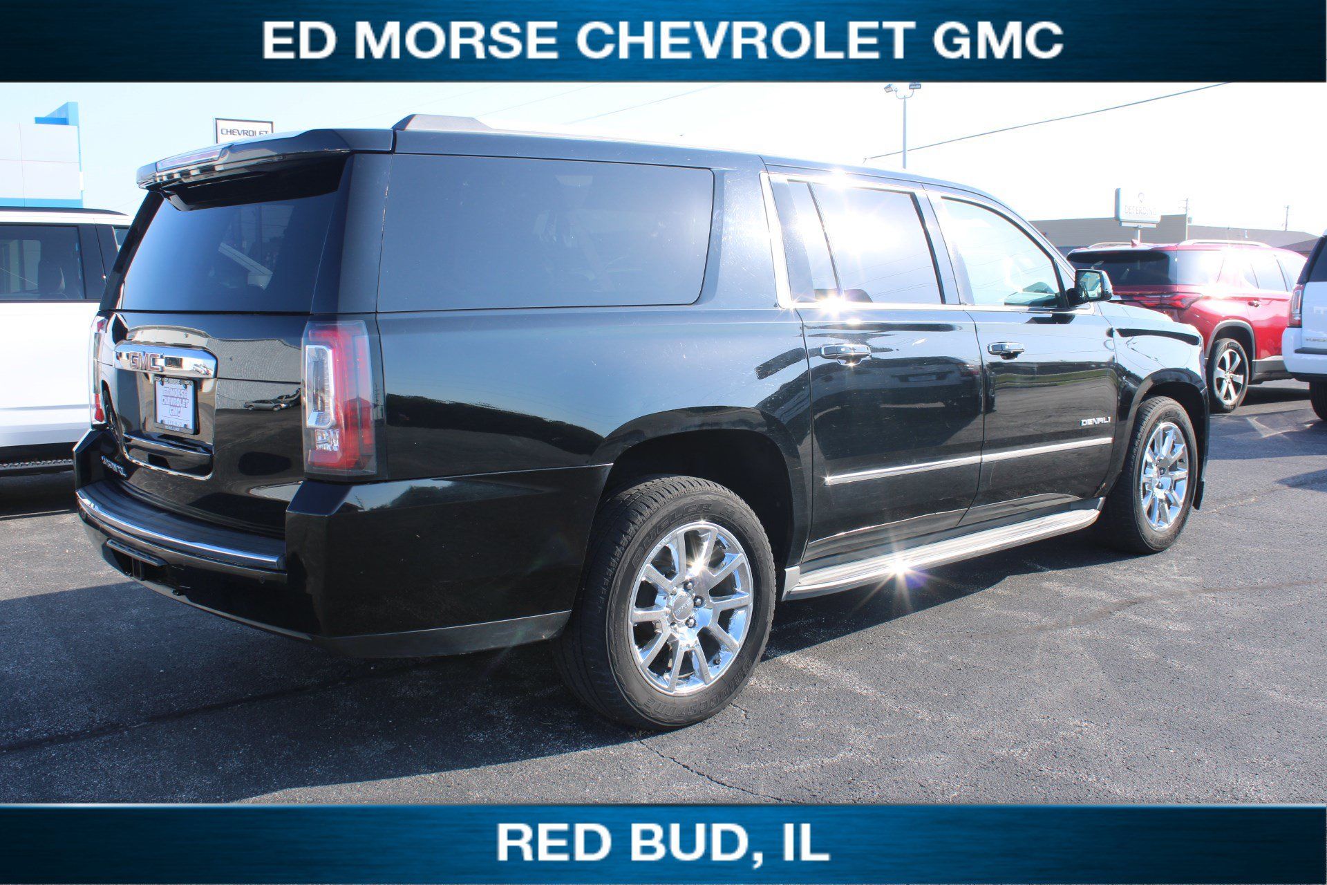 Used 2015 GMC Yukon XL Denali w/ Touring Package AWD/4WD image 5