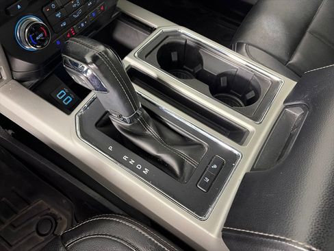 Used 2018 Ford F150 Lariat w/ Equipment Group 502A Luxury image 22