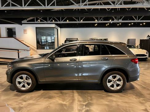 Used 2018 Mercedes-Benz GLC 300 image 2