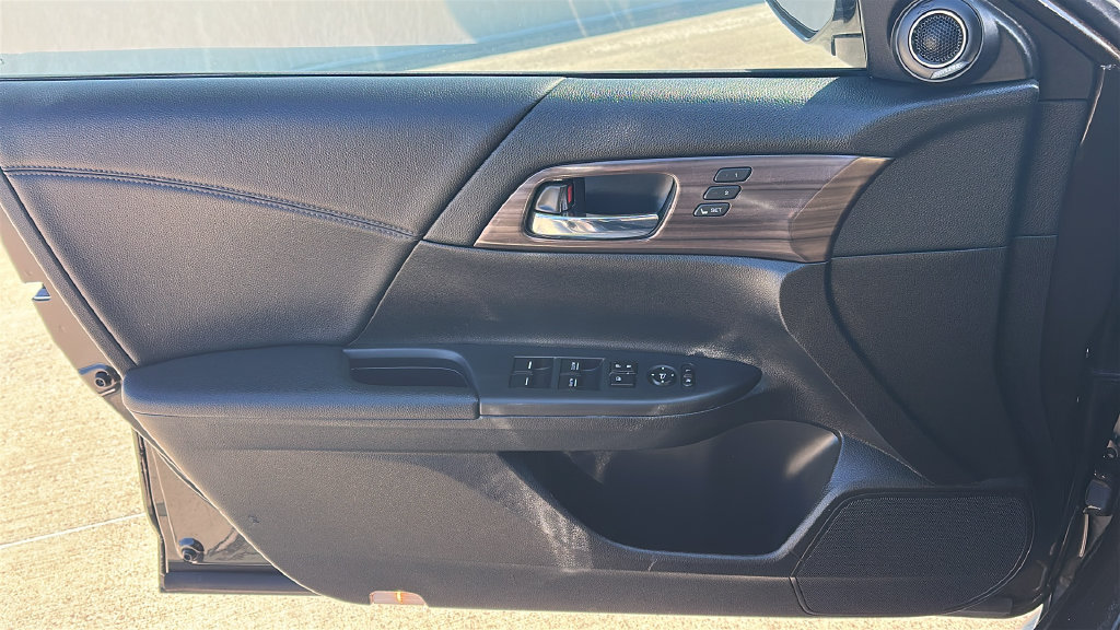 Used 2022 Honda Accord Sport image 20