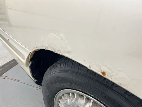 Used 1999 Cadillac De Ville D'Elegance image 29