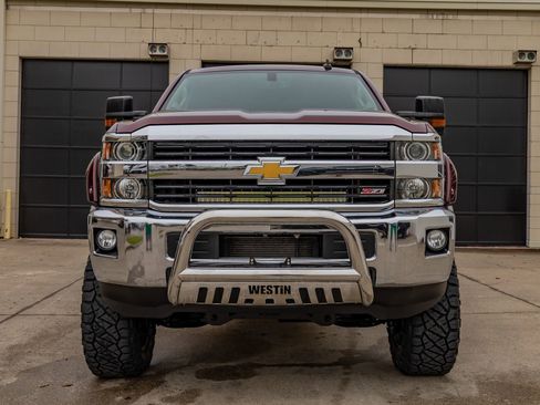 Used 2016 Chevrolet Silverado 2500 LT w/ LT Convenience Package AWD/4WD image 2