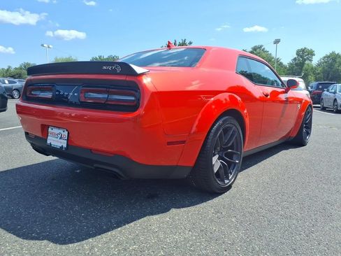 Used 2018 Dodge Challenger SRT Hellcat RWD image 21
