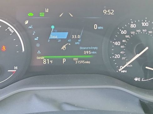 Used 2025 Toyota Sienna XLE w/ XLE Plus Package AWD/4WD image 31
