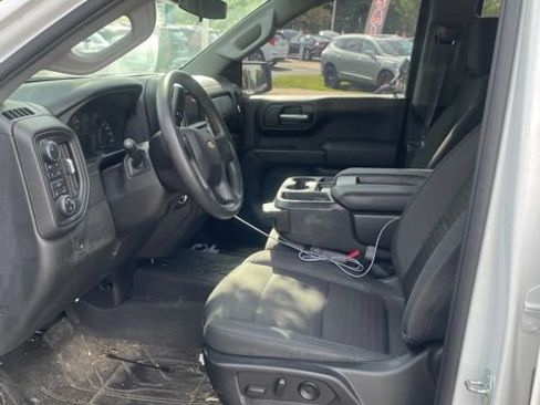 Used 2022 Chevrolet Silverado 1500 Custom w/ LPO, Dark Essentials Package AWD/4WD image 5