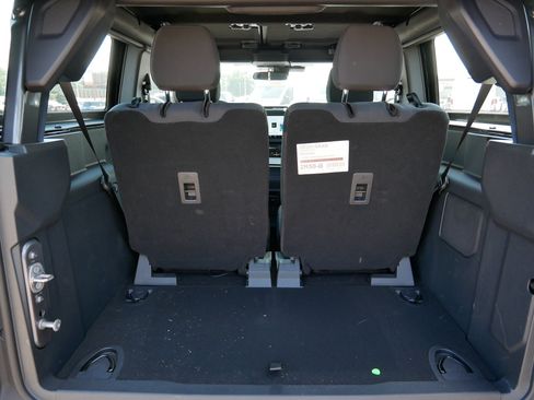 Used 2025 Ford Bronco 2-Door AWD/4WD image 18