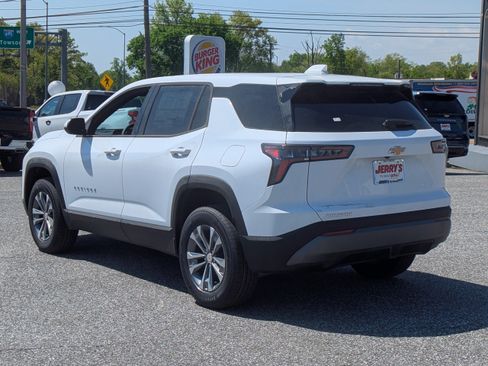 New 2026 Chevrolet Equinox LT FWD image 5