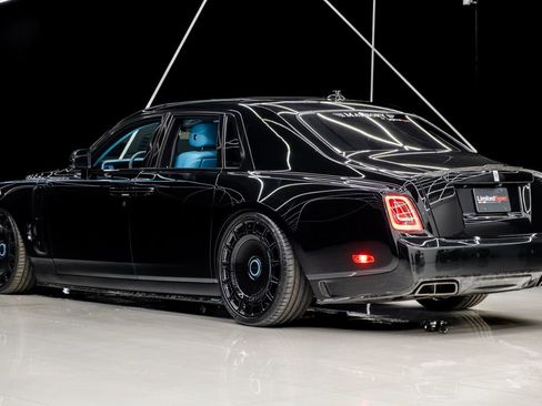 Used 2025 Rolls-Royce Phantom Mansory image 12
