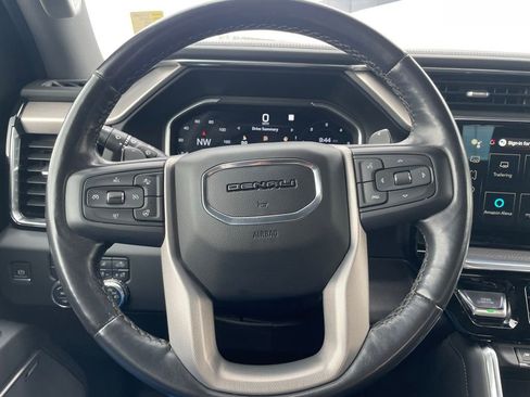 Used 2022 GMC Sierra 1500 Denali w/ Denali Carbonpro Edition AWD/4WD image 12