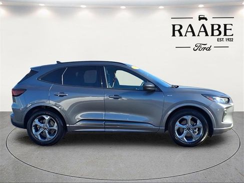 Used 2024 Ford Escape ST-Line w/ Tech Pack #1 image 8