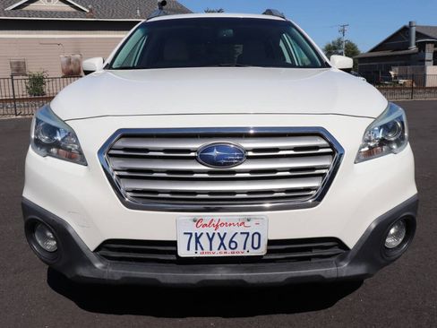Used 2015 Subaru Outback 2.5i Premium w/ Popular Package #2 AWD/4WD image 3
