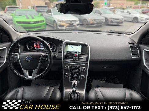 Used 2016 Volvo XC60 T5 Premier w/ Proximity Package AWD/4WD image 23