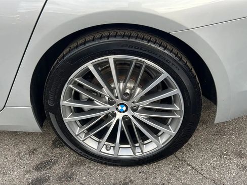 Used 2019 BMW 530i xDrive image 10