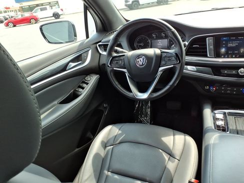 Used 2023 Buick Enclave Essence AWD/4WD image 10