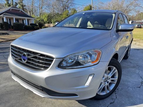 Used 2015 Volvo XC60 T5 Premier w/ Proximity Package image 1