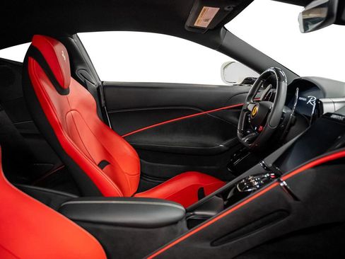 Used 2022 Ferrari Roma image 35