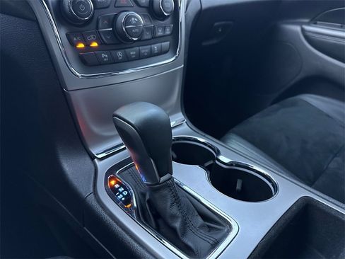 Used 2018 Jeep Grand Cherokee Altitude image 21