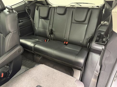 Used 2024 Subaru Ascent Limited w/ Technology Package image 41