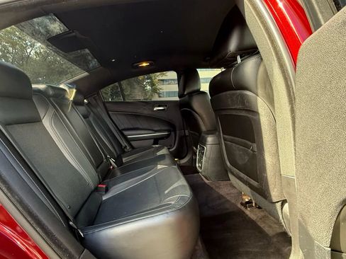 Used 2017 Dodge Charger SXT w/ AWD Plus Group image 29