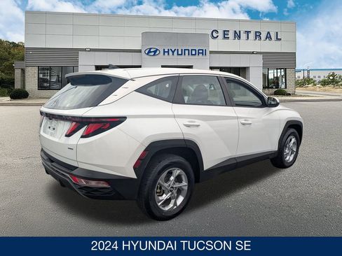 Certified 2024 Hyundai Tucson SE image 8