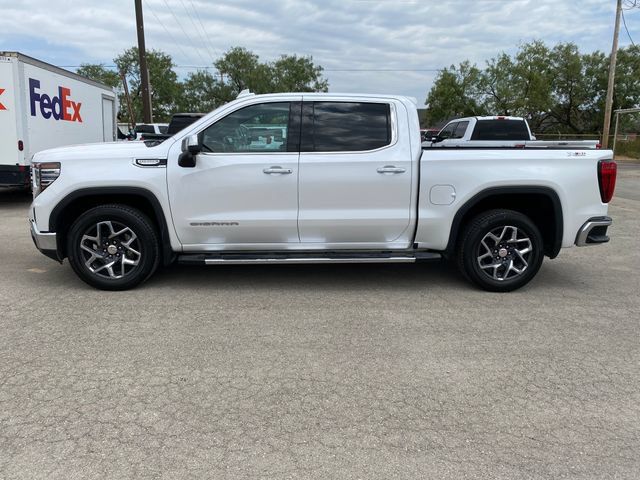 Used 2023 GMC Sierra 1500 SLT AWD/4WD image 3