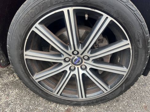 Used 2014 Volvo XC60 T6 AWD/4WD image 25