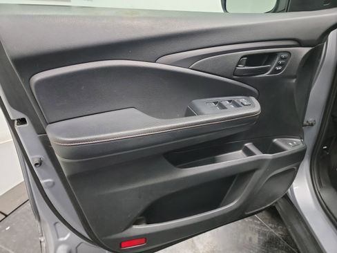 Certified 2023 Honda Passport TrailSport image 13