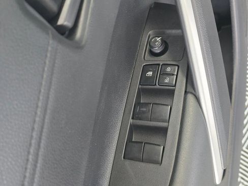 Used 2024 Toyota Corolla Cross AWD Hybrid image 20