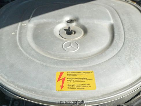 Used 1989 Mercedes-Benz 560 SL image 25