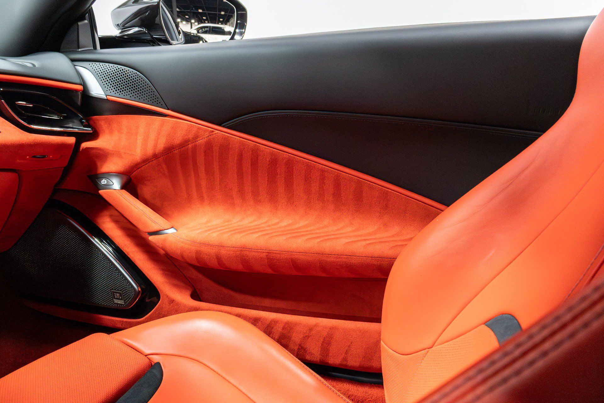 Used 2022 Ferrari Roma RWD image 16