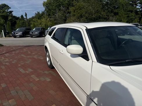 Used 2007 Dodge Magnum R/T w/ Convenience Group II RWD image 18