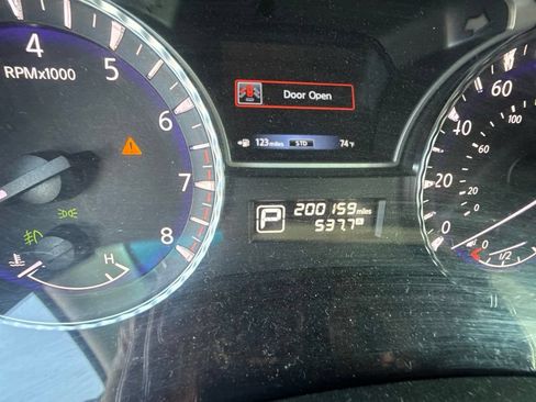 Used 2013 INFINITI JX35 AWD w/ Premium Pkg image 26